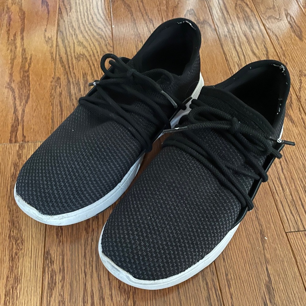 Vessi Cityscape waterproof sneakers black size 7